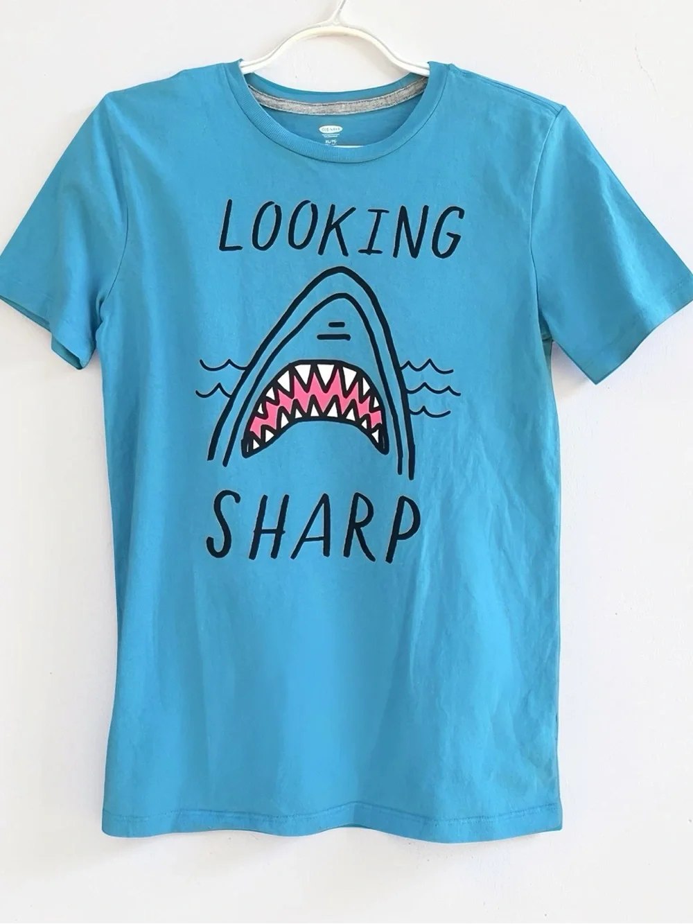 Old Navy Boys Looking Sharp Shark Graphic T-Shirt Blue Short Sleeve XL 14-16